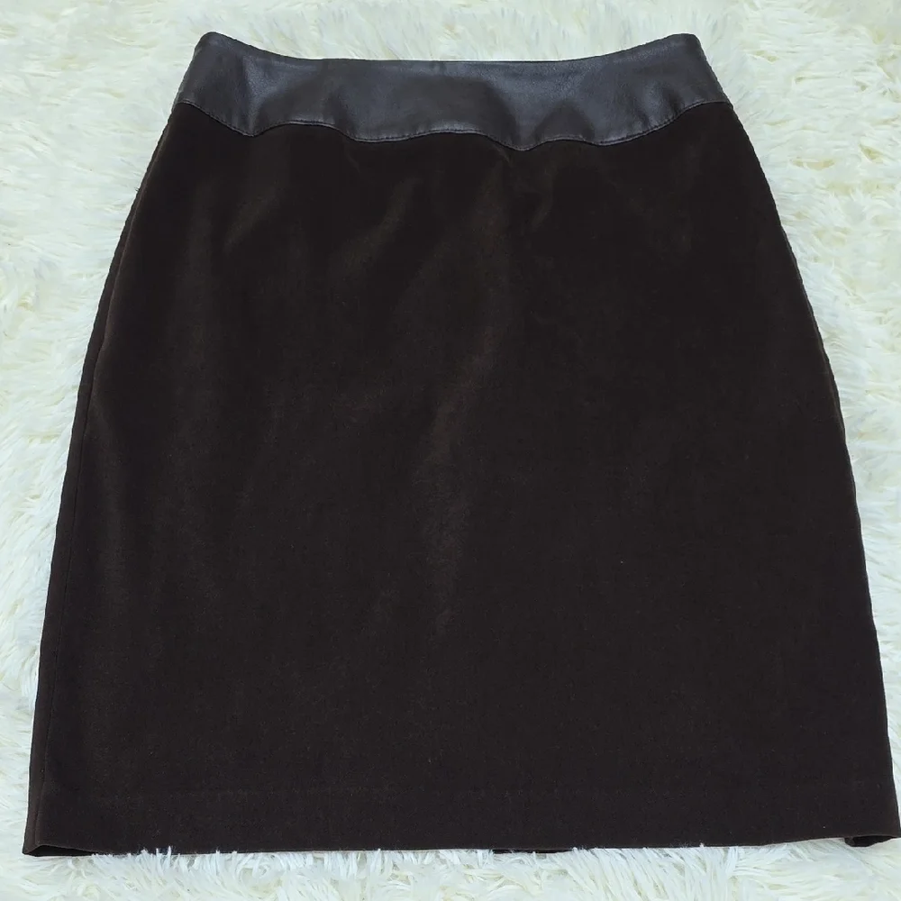 Ingenuity Vintage Chic Black Pencil Skirt